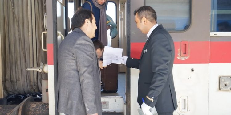 جابجایی صندلی در قطار