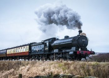 تاریخ تطبیقی راه آهن در ایران و جهان