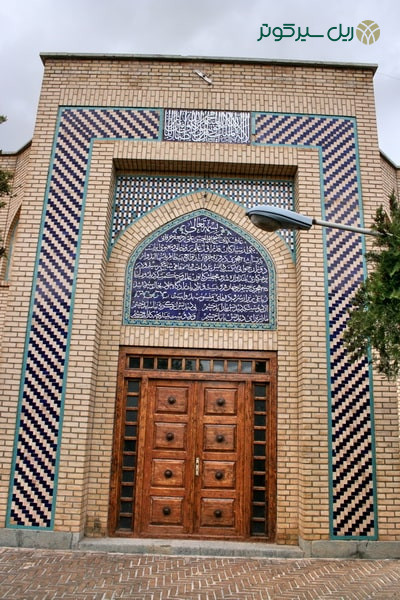 ورودی مقبره شیخ خرقان