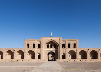 کاروانسرای میاندشت