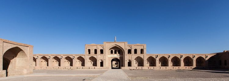 کاروانسرای میاندشت