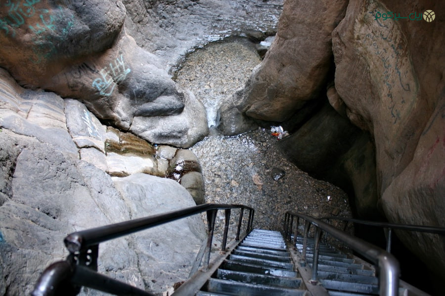 پله های آبشار قره سو