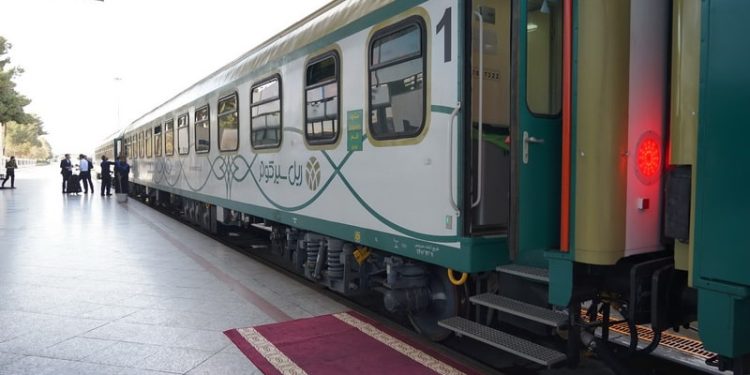 مزایای سفر با قطار