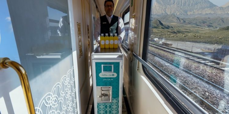 کیفیت پذیرایی در قطار