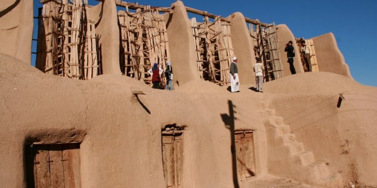 آسباد نشتیفان