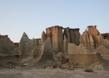 دره ستارگان قشم