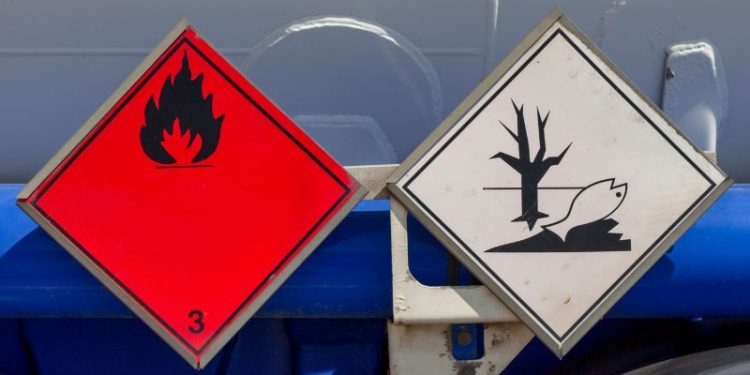 حمل و نقل کالاهای خطرناک با قطار