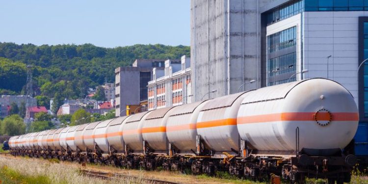 نوسانات سوخت در حمل و نقل ریلی