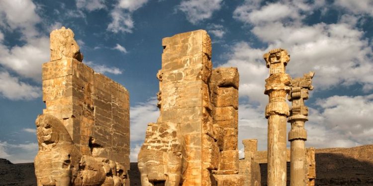 تور ریلی مثلث طلایی