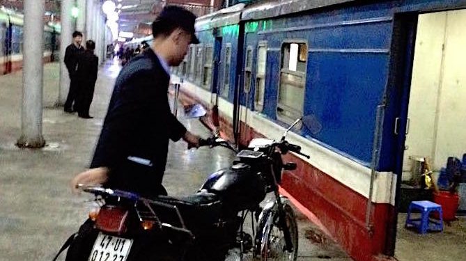 حمل و نقل موتور با قطار