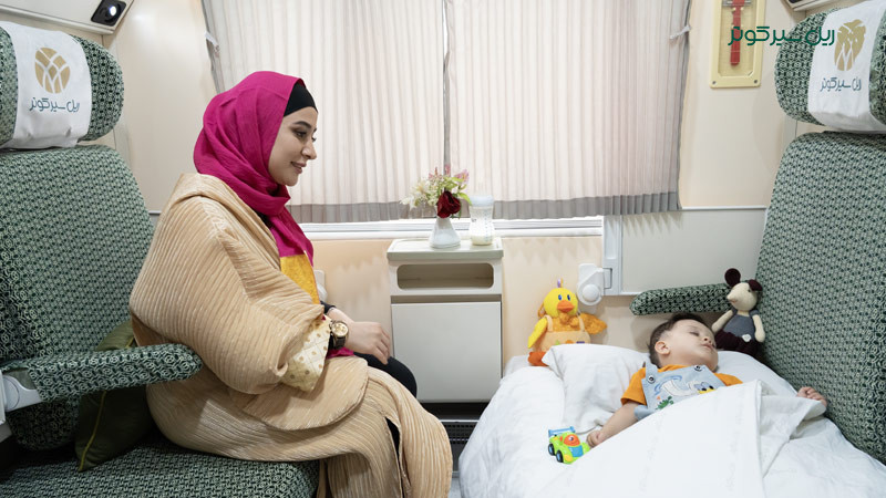 خواب راحت در کوپه